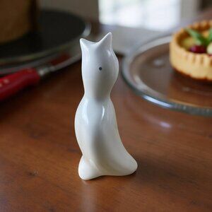 Vintage White Ceramic Pie Bird Vent – 2.75" Tall – New in Box – Classic Baking T